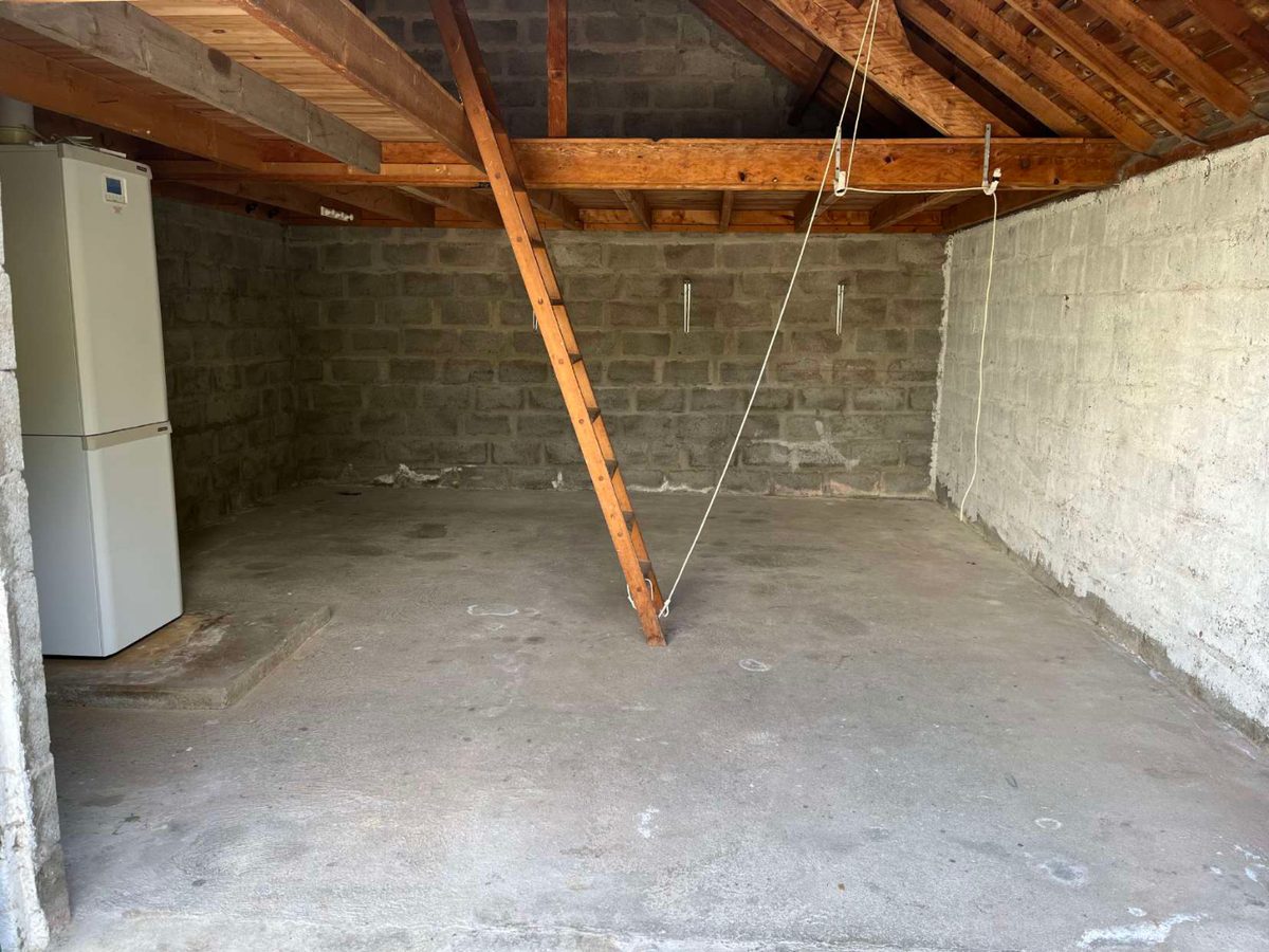 Après — Garage encombré vidé et nettoyé, au Pouliguen.